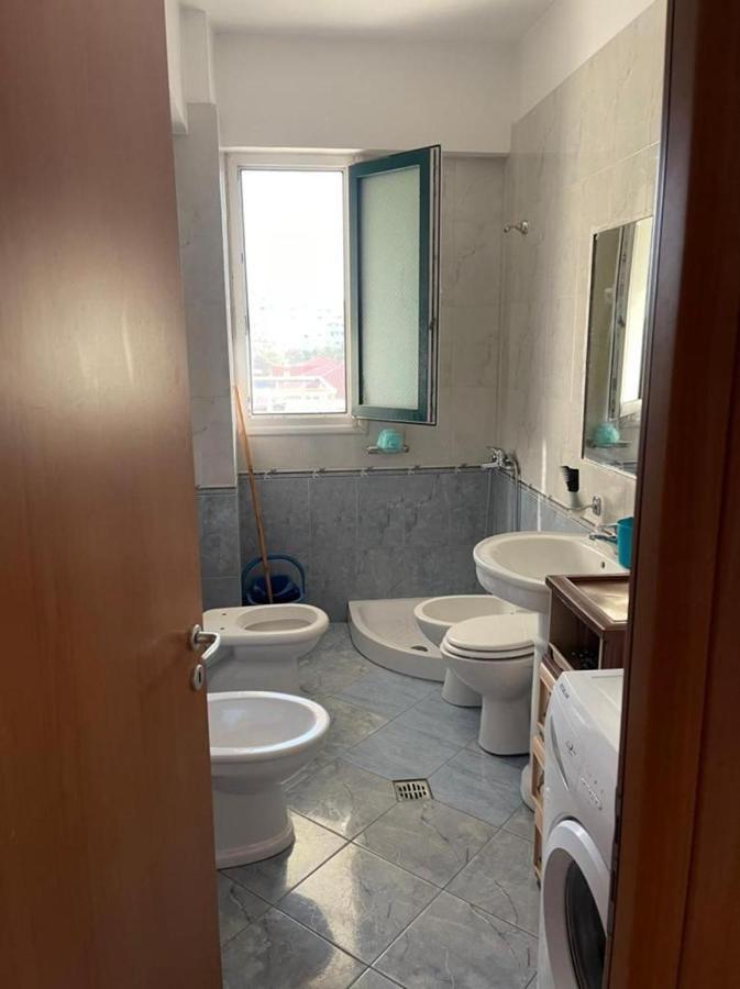 Ela Appartaments Vlorë Buitenkant foto